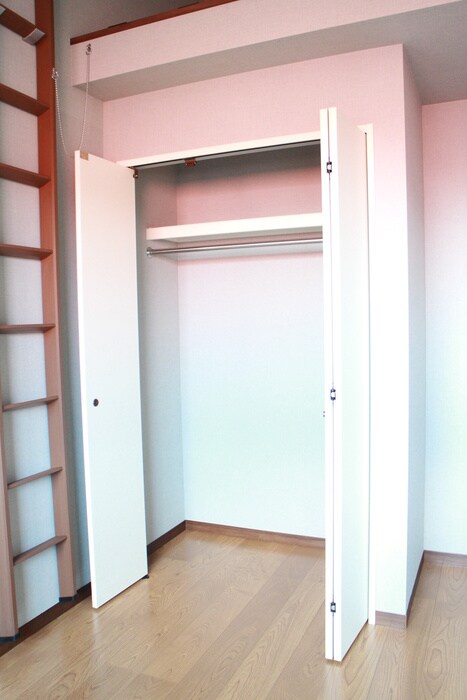 物件内観写真12　(収納)