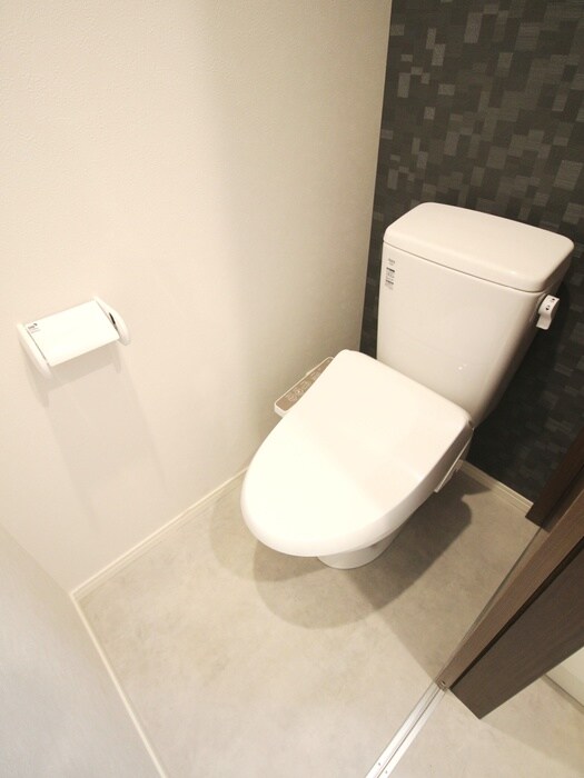 物件内観写真12　(トイレ)