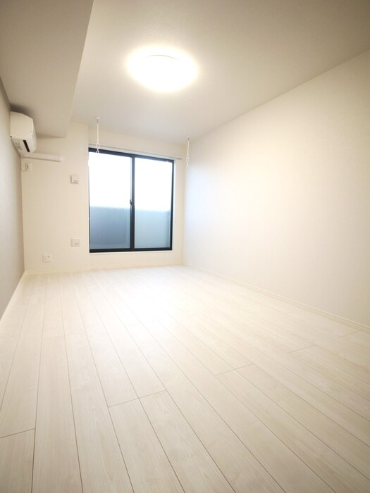 物件内観写真20　(室内からの展望)