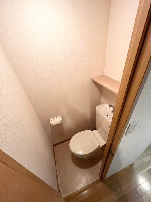 物件内観写真10　(トイレ)