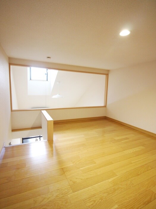 物件内観写真13　(居室)