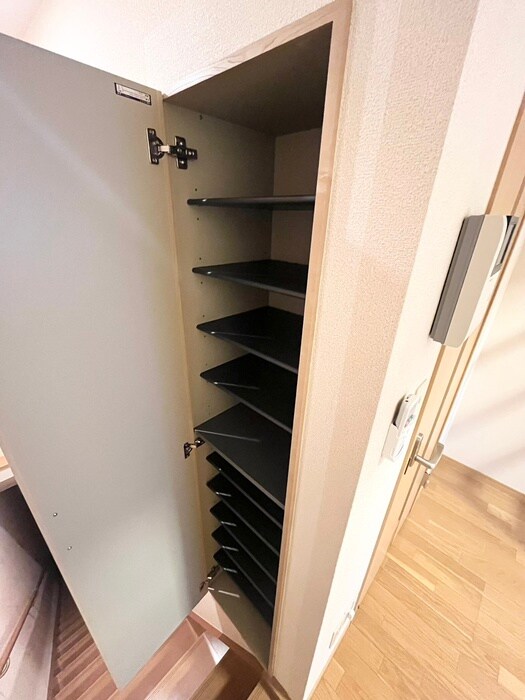 物件内観写真15　(靴箱)