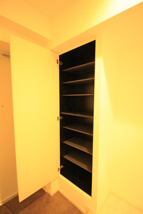 物件内観写真18　(靴箱)