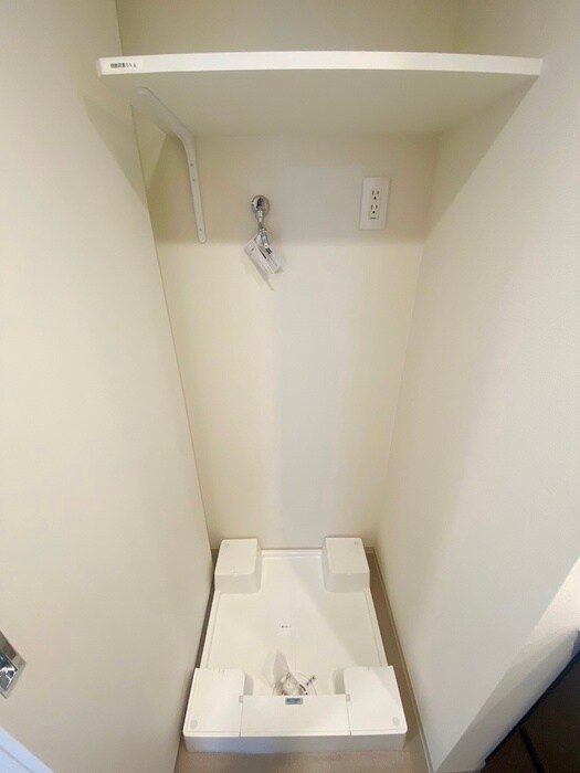 物件内観写真17　(洗濯機置場)
