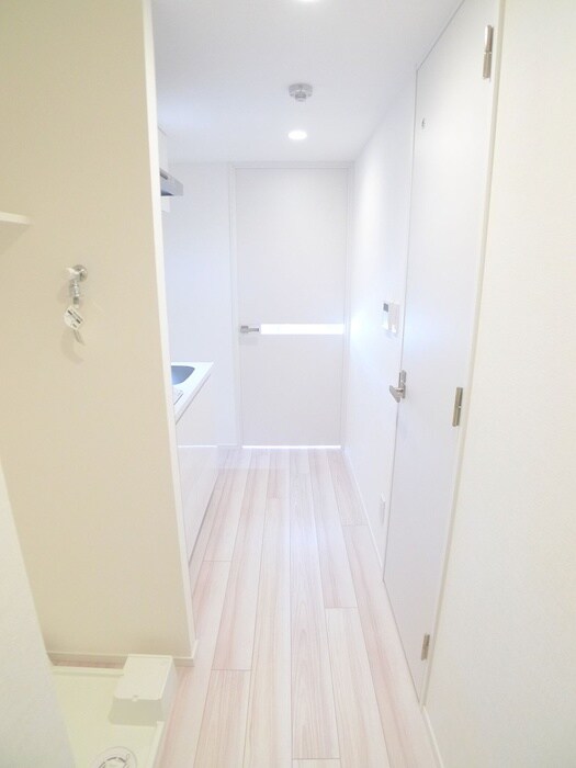 物件内観写真9　(廊下)
