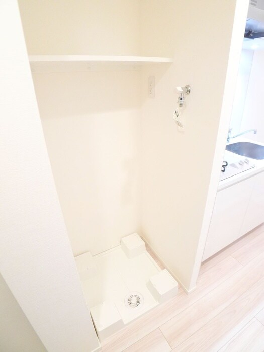物件内観写真12　(洗濯機置場)