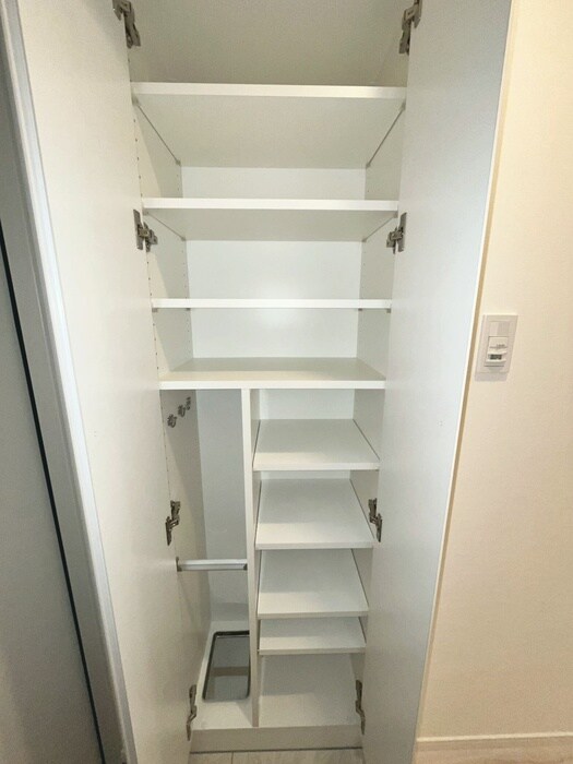物件内観写真18　(靴箱)