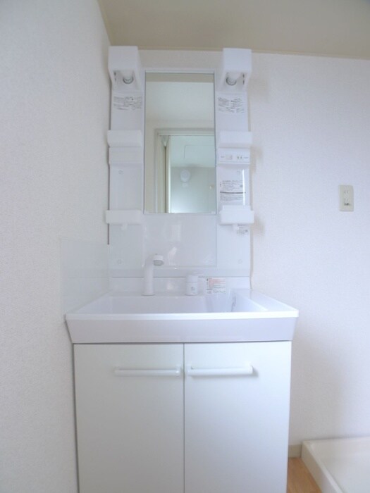 物件内観写真12　(洗面)