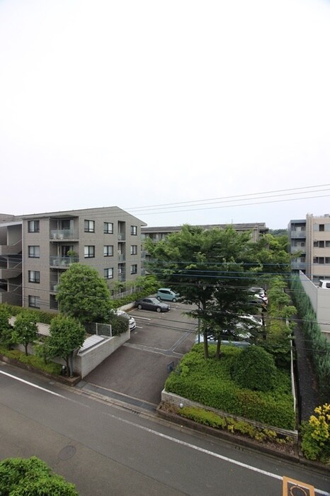 物件内観写真21　(室内からの展望)