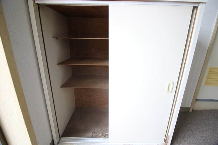 物件内観写真8　(靴箱)