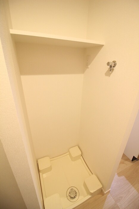 物件内観写真15　(洗濯機置場)