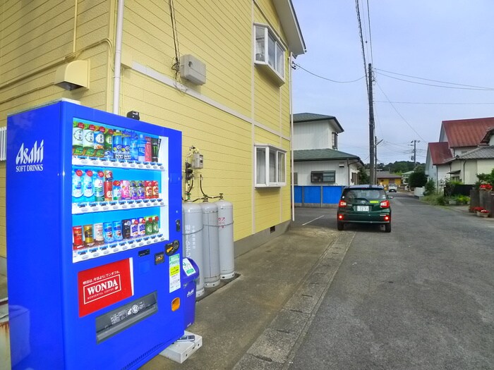 物件外観写真6　(エントランス部分)