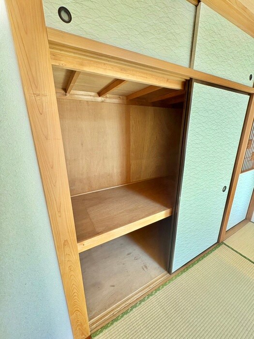 物件内観写真12　(収納)