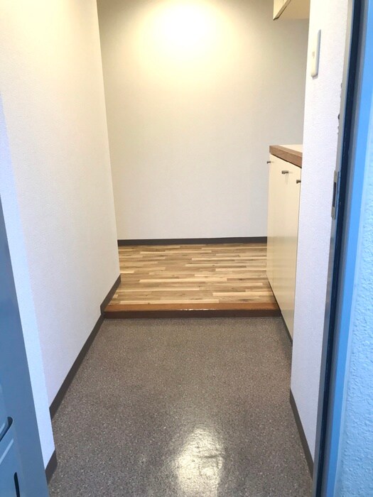 物件内観写真14　(玄関)