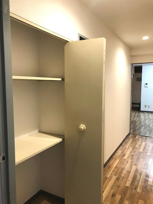 物件内観写真19　(廊下)