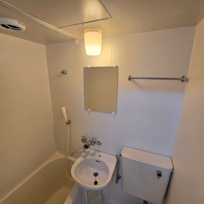 物件内観写真11　(洗面)