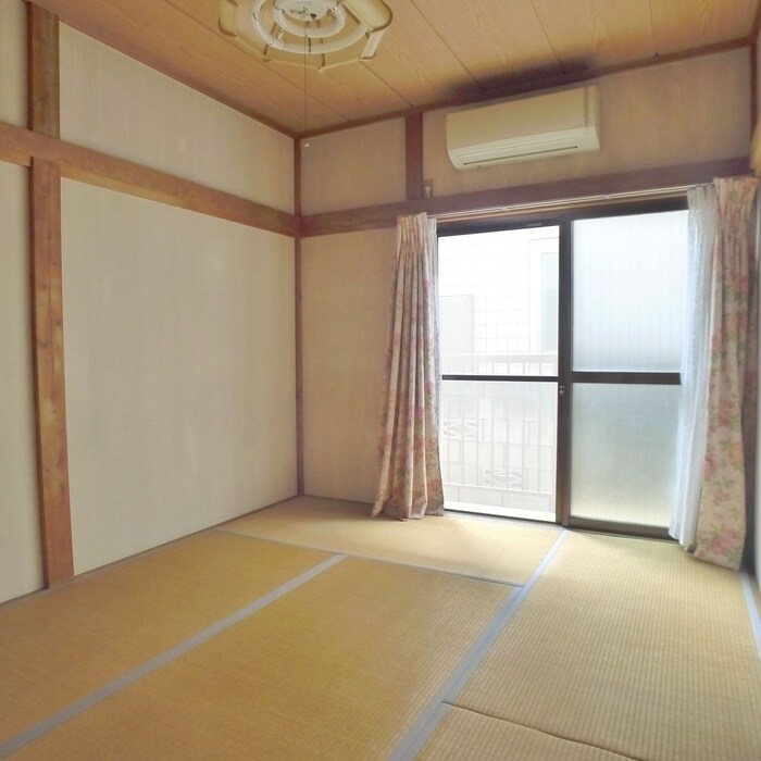 物件内観写真9　(居室)