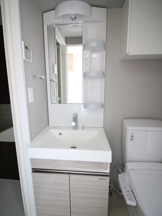 物件内観写真14　(洗面)