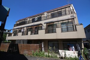 シャトルハイム外観写真