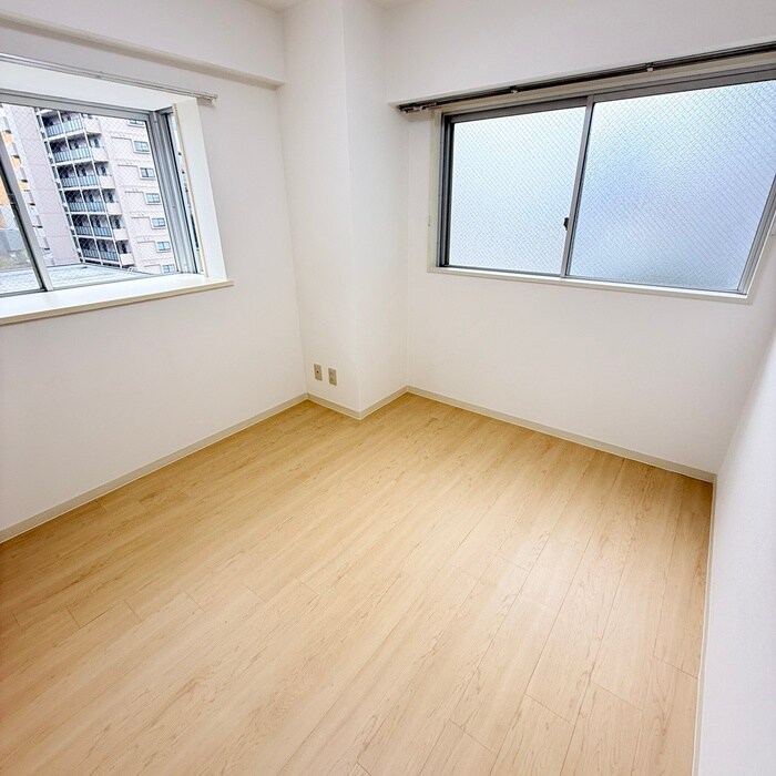 物件内観写真11　(居室)