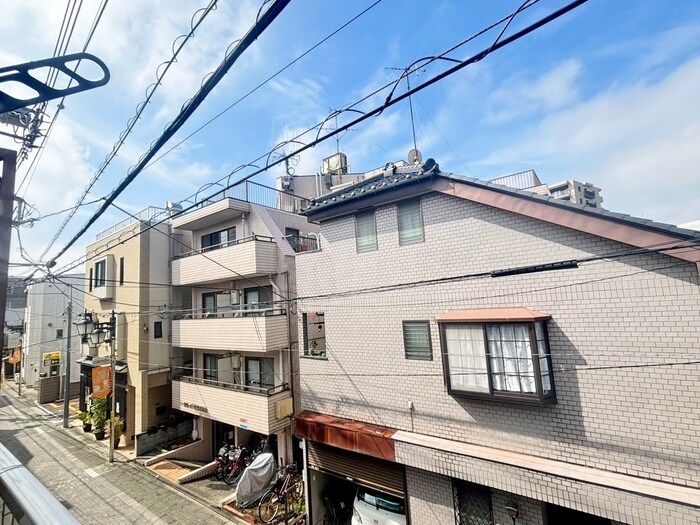 物件内観写真20　(室内からの展望)