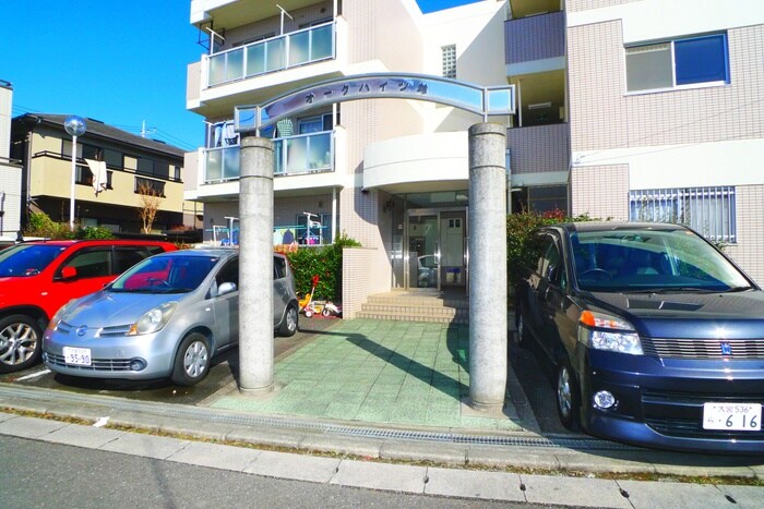 物件外観写真3　(エントランス部分)