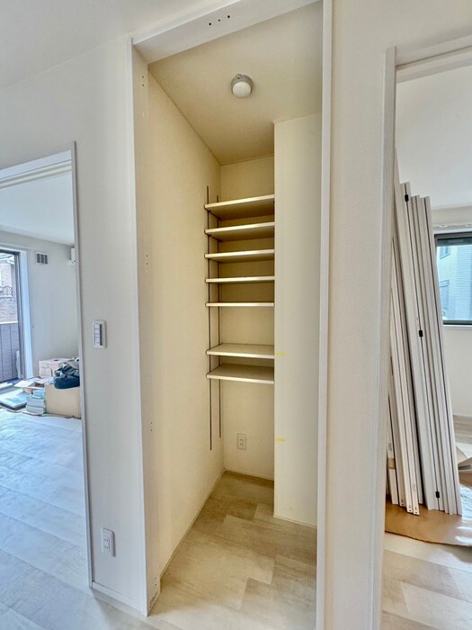 物件内観写真11　(収納)