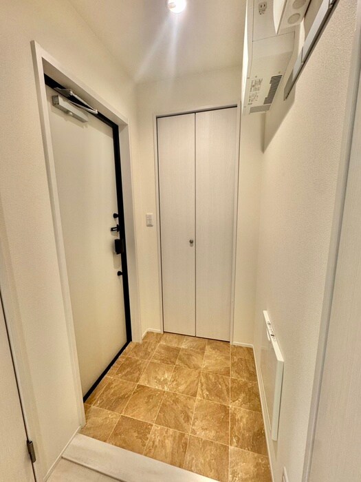 物件内観写真22　(玄関)