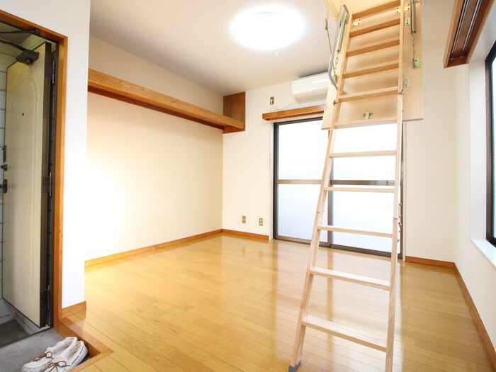 物件内観写真10　(居室)