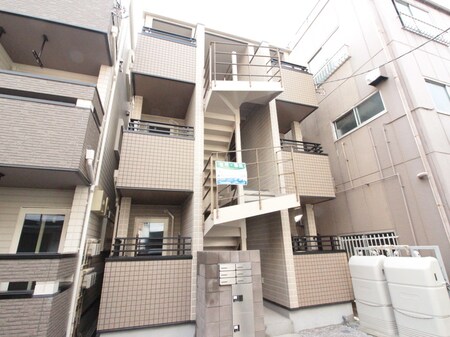 Ｌａ　Ｖｉｔａ町屋外観写真