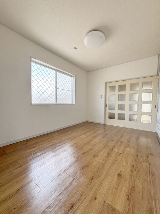 物件内観写真6　(居室)