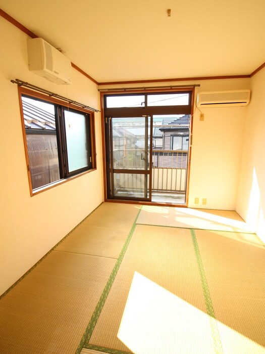 物件内観写真8　(居室)