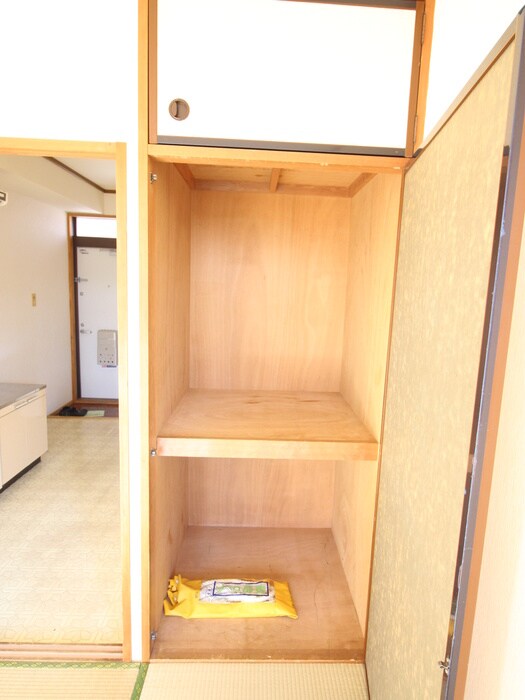 物件内観写真14　(収納)
