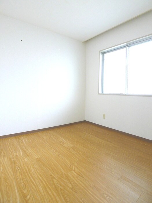 物件内観写真6　(居室)