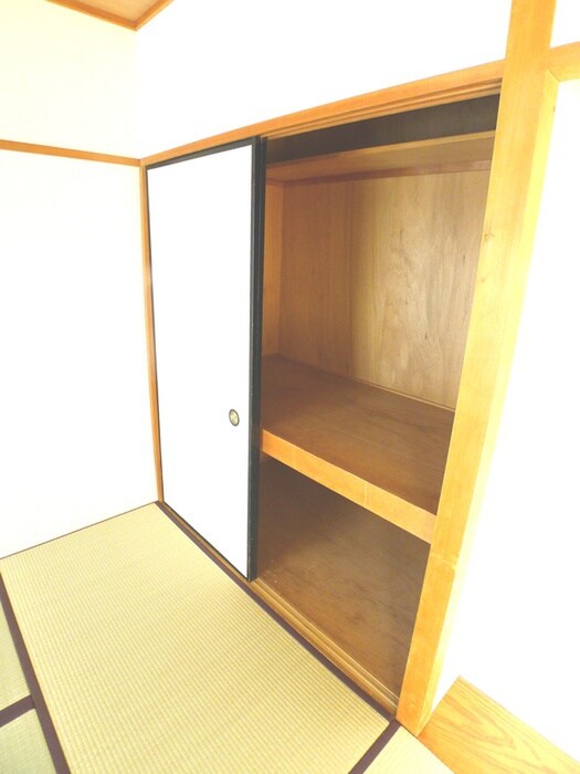 物件内観写真12　(収納)