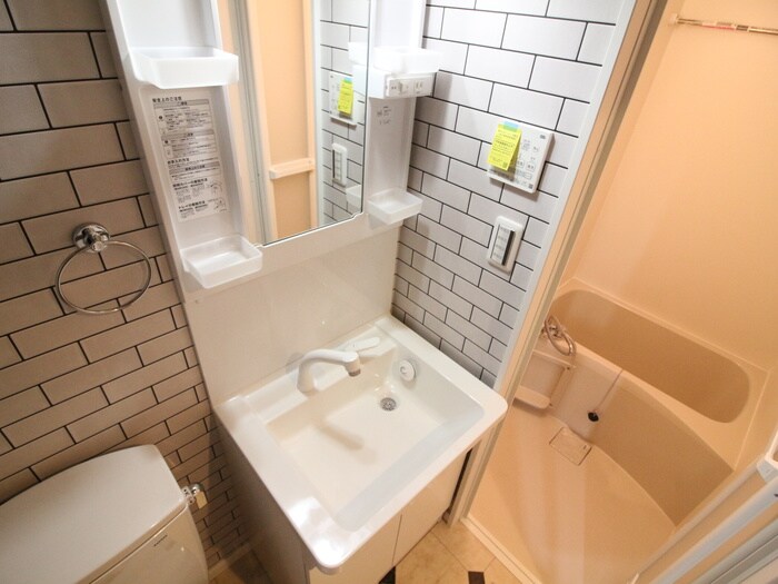 物件内観写真13　(洗面)