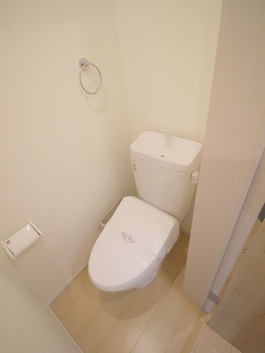 物件内観写真15　(トイレ)