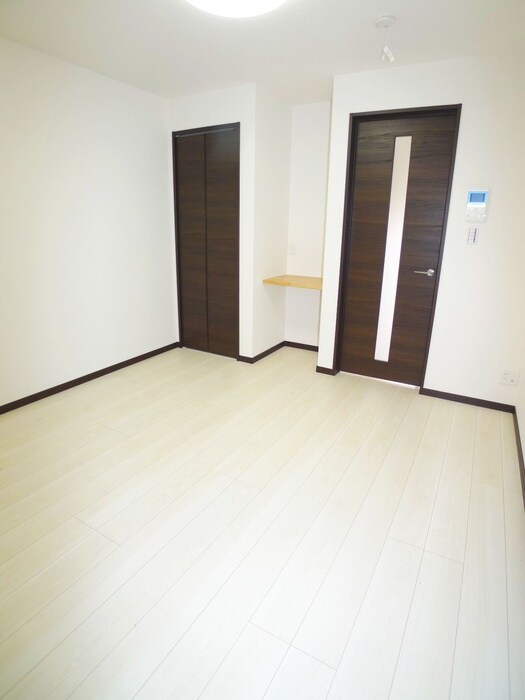 物件内観写真6　(内観写真)