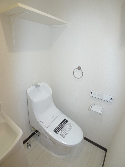 物件内観写真12　(トイレ)