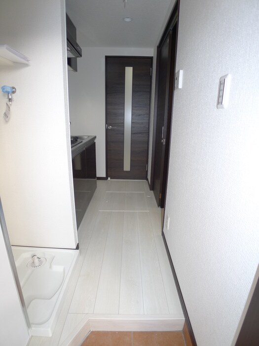 物件内観写真15　(玄関)