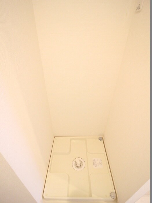 物件内観写真17　(洗濯機置場)