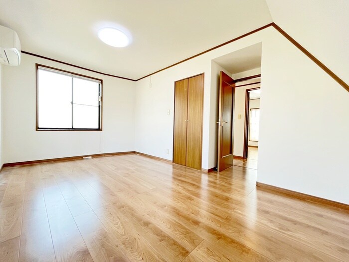 物件内観写真10　(居室)