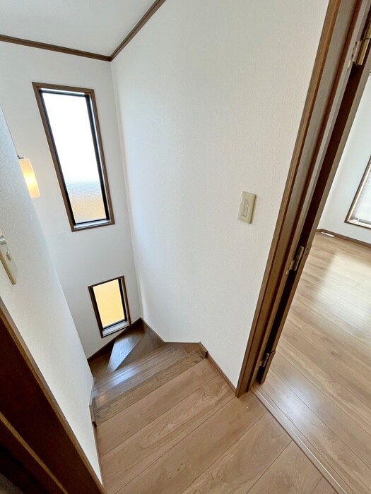物件内観写真20　(廊下)