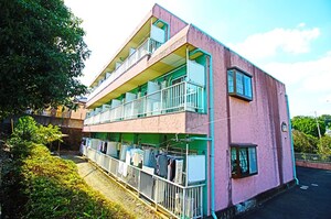 アウステル外観写真