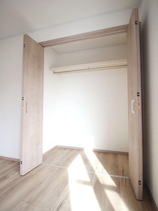 物件内観写真11　(収納)