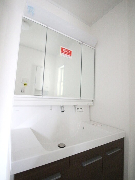 物件内観写真12　(洗面)