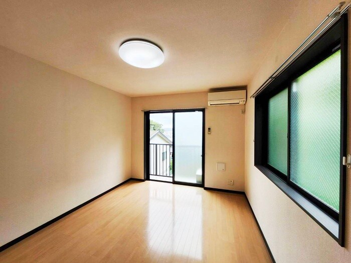 物件内観写真9　(居室)