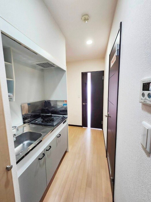 物件内観写真18　(廊下)