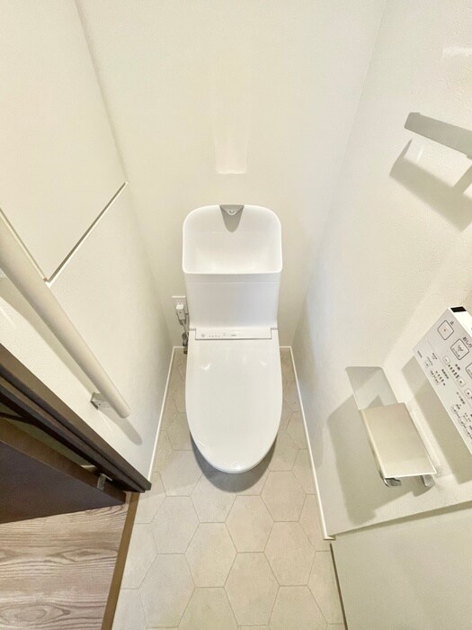 物件内観写真15　(トイレ)