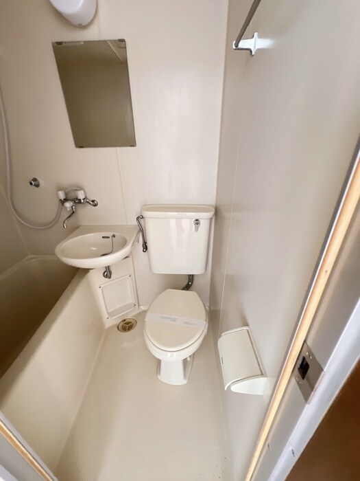 物件内観写真12　(トイレ)